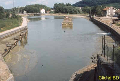 IMG_1981_juillet_Mauvage8Canal_Marne au Rhin_Locotracteurs CGTVN  (11) (Copier).jpg