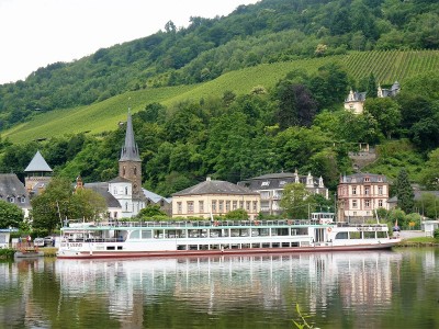 Nikolaus-Cusanos-4-04-07-2016-Traben-Trarbach (2).JPG (318.83 Kio) Vu 1218 fois Nikolaus-Cusanos-4-04-07-2016-Traben-Trarbach (2).JPG
