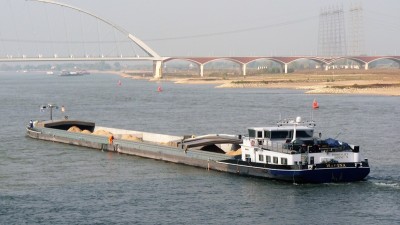 Marina-4-26-10-2016-Nijmegen (2).JPG (160.78 Kio) Vu 1206 fois Marina-4-26-10-2016-Nijmegen (2).JPG