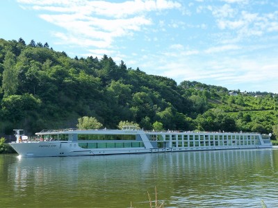 Emerald-Star-2-07-07-2016-Traben-Trarbach (2).JPG (244.2 Kio) Vu 1227 fois Emerald-Star-2-07-07-2016-Traben-Trarbach (2).JPG