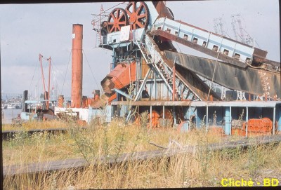 IMG_19820811_Rouen (20) ) VILLE DU (HAVRE) Drague# (Copier).jpg (158.37 Kio) Vu 3150 fois IMG_19820811_Rouen (20) ) VILLE DU (HAVRE) Drague# (Copier).jpg