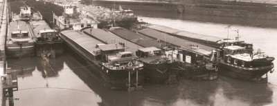 groupe - sur la Seine (1) (Copier).jpg (927.59 Kio) Vu 4643 fois groupe - sur la Seine (1) (Copier).jpg
