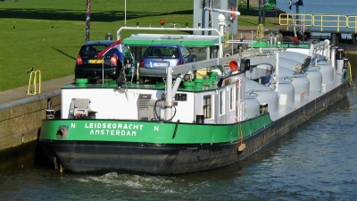 Leidsegracht-7-23-03-2017-sluis-Grave (2).JPG (201.82 Kio) Vu 1176 fois Leidsegracht-7-23-03-2017-sluis-Grave (2).JPG