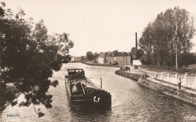 Saint-Léger-sur-Dheune (S.-et-L.) - Bassin du canal (1) (Copier).jpg
