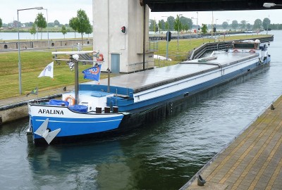 Afalina-4-06-06-2017-sluis-Lith (2).JPG (240.64 Kio) Vu 6632 fois Afalina-4-06-06-2017-sluis-Lith (2).JPG