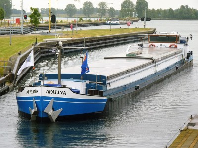 Afalina-3-06-06-2017-sluis-Lith (2).JPG (267.75 Kio) Vu 6632 fois Afalina-3-06-06-2017-sluis-Lith (2).JPG