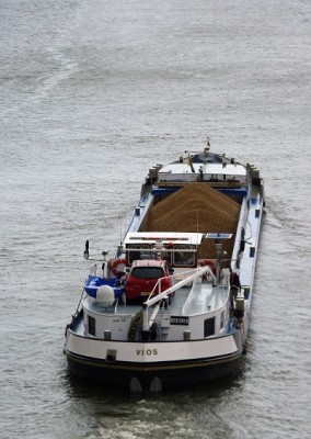 Vios-3-07-06-2017-sluis-Weurt (2).JPG (136.69 Kio) Vu 1587 fois Vios-3-07-06-2017-sluis-Weurt (2).JPG