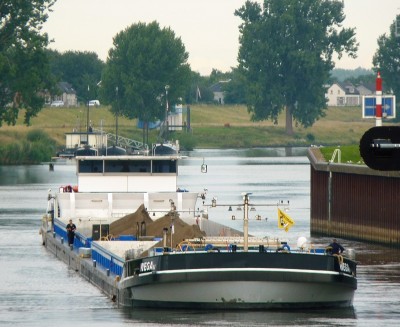 KVB-Wega-1-31-07-2017-sluis-Lith (2).JPG (241.02 Kio) Vu 1516 fois KVB-Wega-1-31-07-2017-sluis-Lith (2).JPG