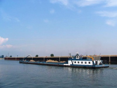 Hydra-2-2-28-07-2006.jpg (87.47 Kio) Vu 4203 fois Hydra-2-2-28-07-2006.jpg