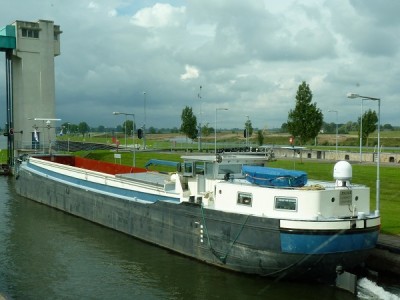 Jolise-10-18-09-2017-sluis-Lith (2).JPG (126.04 Kio) Vu 5675 fois Jolise-10-18-09-2017-sluis-Lith (2).JPG