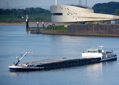 Lucienne-D-1-27-09-2017-sluis-Weurt (2).jpg (198.86 Kio) Vu 1253 fois Lucienne-D-1-27-09-2017-sluis-Weurt (2).jpg