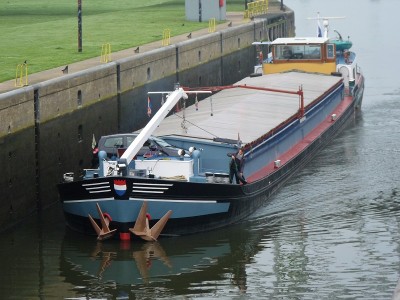 Avontuur-1-25-09-2017-sluis-Grave (2).JPG