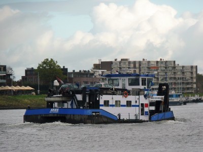 Aries-2-08-10-2017-Dordrecht (2).JPG (176.45 Kio) Vu 2704 fois Aries-2-08-10-2017-Dordrecht (2).JPG
