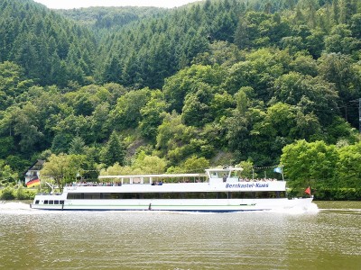 Bernkastel-Kues-2-06-07-2016-Traben-Trarbach.jpg (362 Kio) Vu 1845 fois Bernkastel-Kues-2-06-07-2016-Traben-Trarbach.jpg