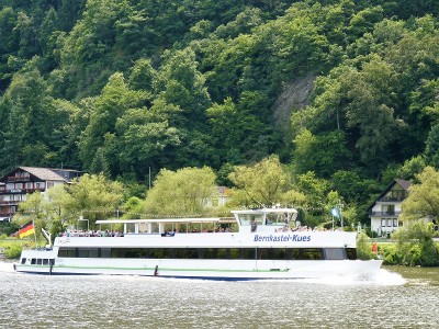 Bernkastel-Kues-1-06-07-2016-Traben-Trarbach.jpg (362.91 Kio) Vu 1845 fois Bernkastel-Kues-1-06-07-2016-Traben-Trarbach.jpg