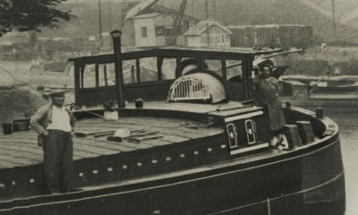 FREYA à Sarrebruck - photo ancienne - détail de l'arrière.jpg (72.55 Kio) Vu 5698 fois FREYA à Sarrebruck - photo ancienne - détail de l'arrière.jpg