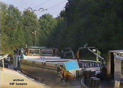 OKLARINA voûte du canal de Saint-Quentin en 1998.jpg