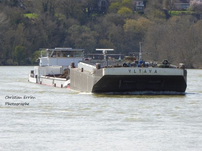 Vltava Praha Champagne3 - Copie.JPG