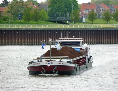 Infinity-1-23-04-2018-sluis-Lith (2).JPG